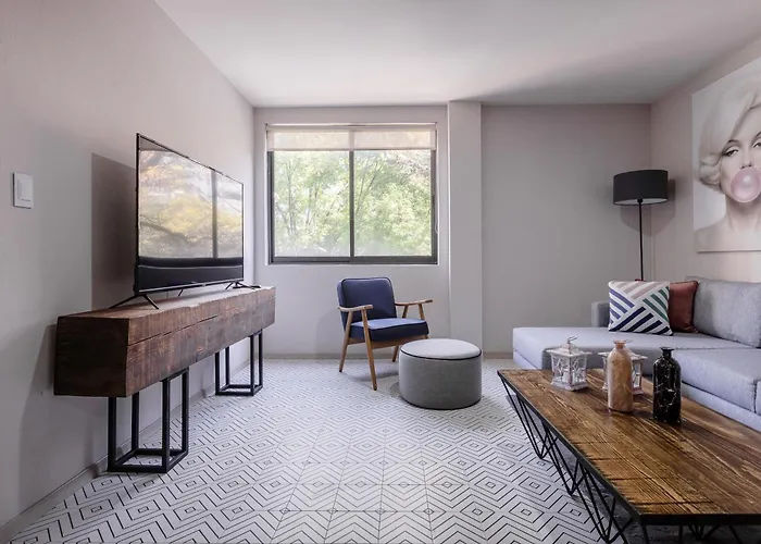 Apartment Urban Oasis In Roma - Wifi - Laundry - Sleeps 7
